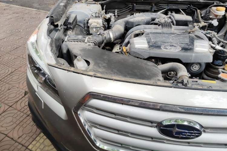 Used Subaru Outback 2016 2.5i Sport Navigation Edition Engine Bay Right