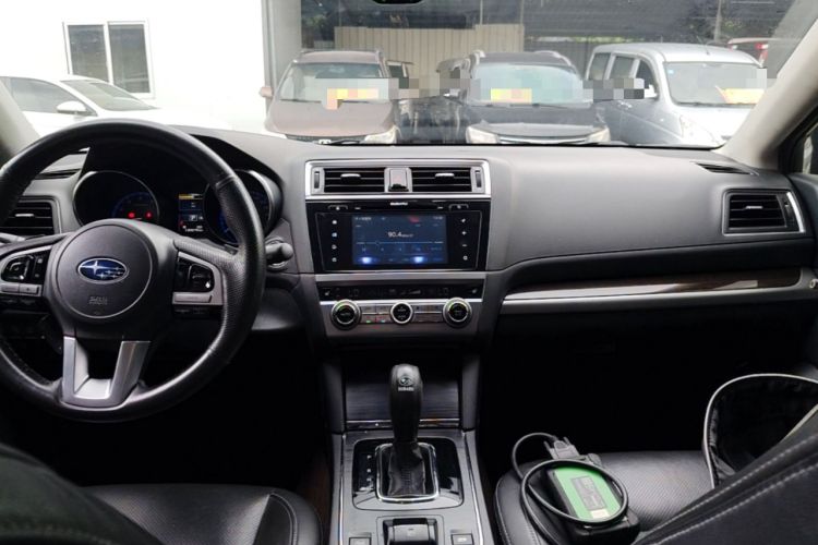 Used Subaru Outback 2016 2.5i Luxury Navigation Edition Center Console