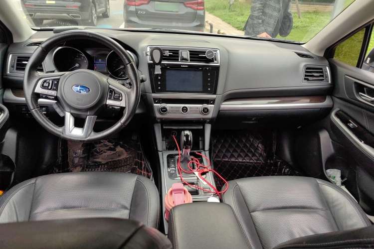 Used Subaru Outback 2016 2.5i Luxury Navigation Edition Center Console