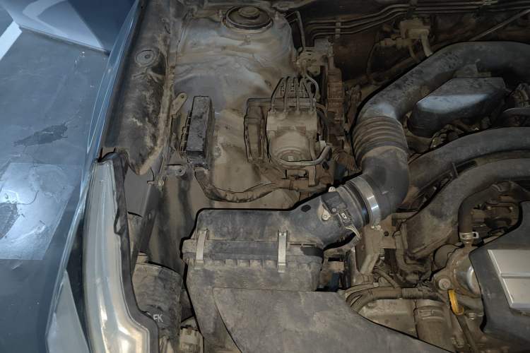 Used Subaru Outback 2016 2.5i Luxury Navigation Edition Engine Bay Right