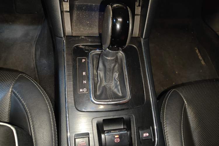 Used Subaru Outback 2016 2.5i Luxury Navigation Edition Gear Lever