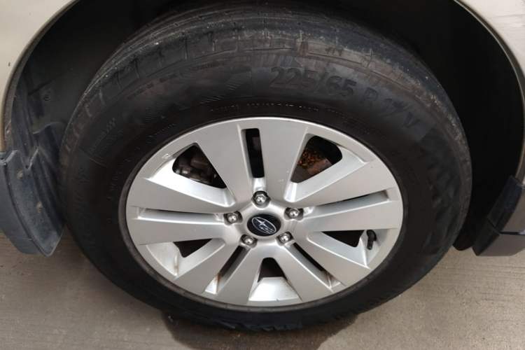 Used Subaru Outback 2016 2.5i Luxury Navigation Edition Right Rear Wheel Hub