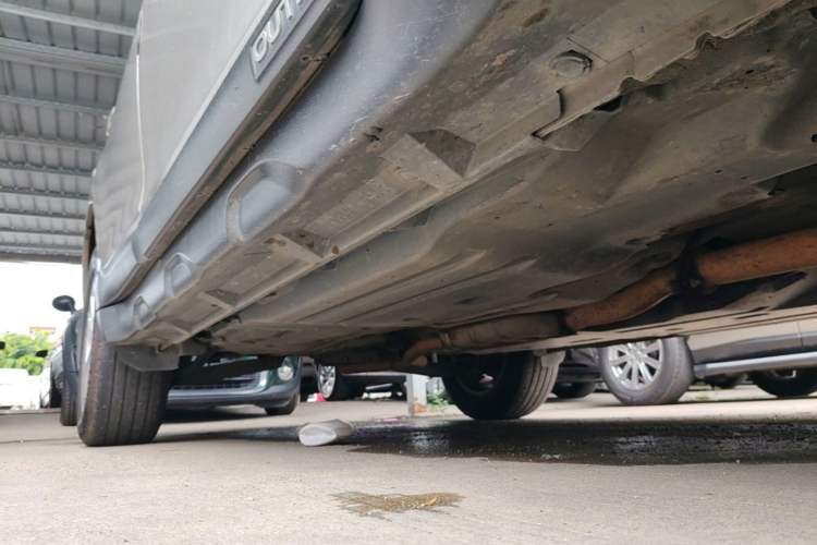 Used Subaru Outback 2016 2.5i Luxury Navigation Edition Right Side Sill