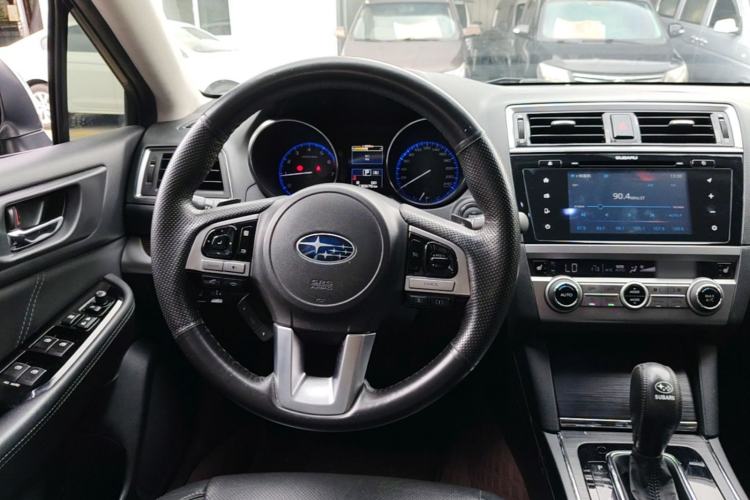 Used Subaru Outback 2016 2.5i Luxury Navigation Edition Steering Wheel