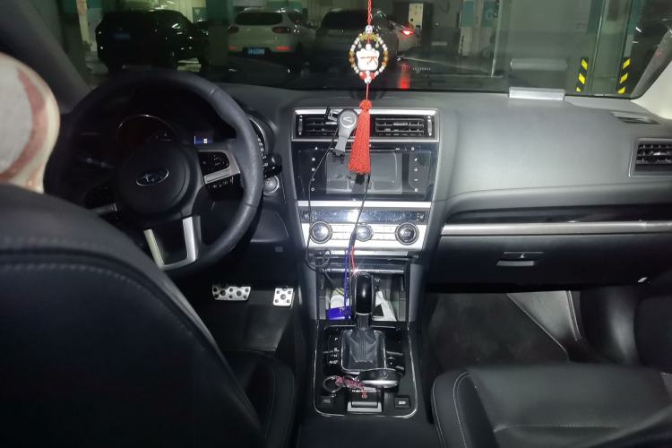Used Subaru Outback 2016 2.5i Sport Navigation Edition Center Console