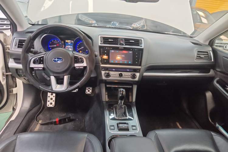 Used Subaru Outback 2016 2.5i Sport Navigation Edition Center Console