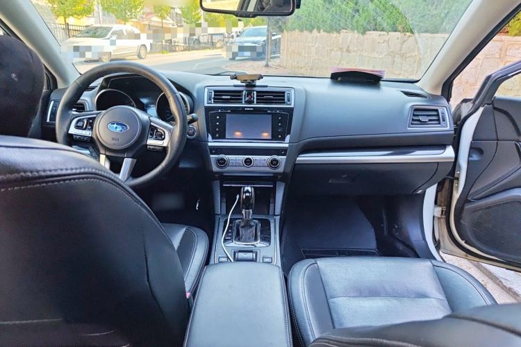 Used Subaru Outback 2016 2.5i Sport Navigation Edition Center Console