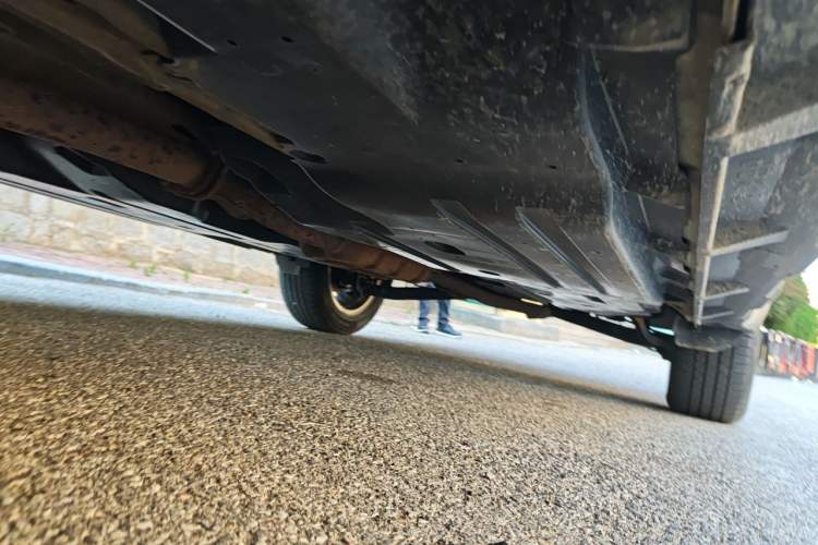 Used Subaru Outback 2016 2.5i Sport Navigation Edition Chassis Front Left