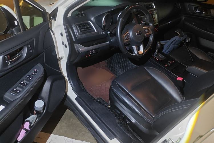 Used Subaru Outback 2016 2.5i Classic Edition Driver Seat