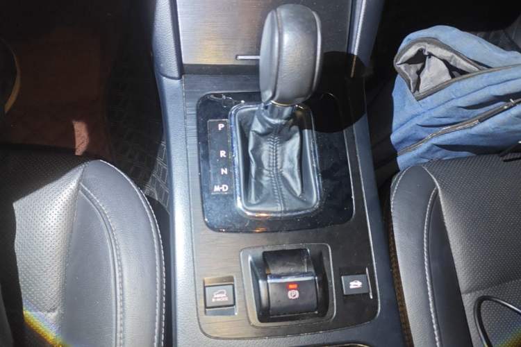 Used Subaru Outback 2016 2.5i Classic Edition Gear Lever