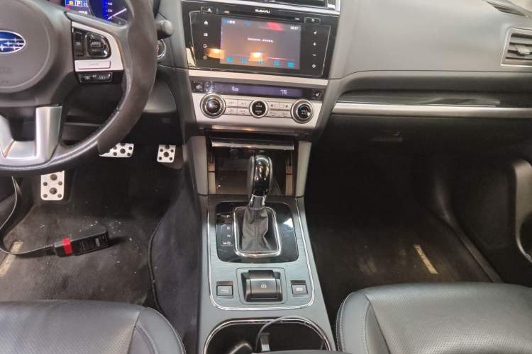 Used Subaru Outback 2016 2.5i Sport Navigation Edition Gear Lever