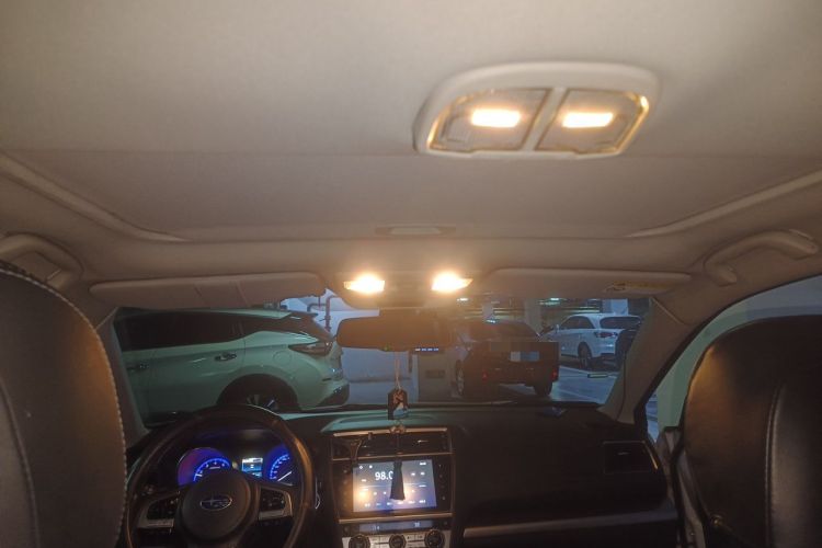Used Subaru Outback 2016 2.5i Luxury Navigation Edition Headliner
