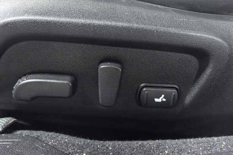 Used Subaru Outback 2016 2.5i Sport Navigation Edition Interior 1