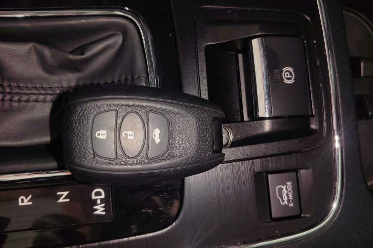 Used Subaru Outback 2016 2.5i Luxury Navigation Edition Interior 1