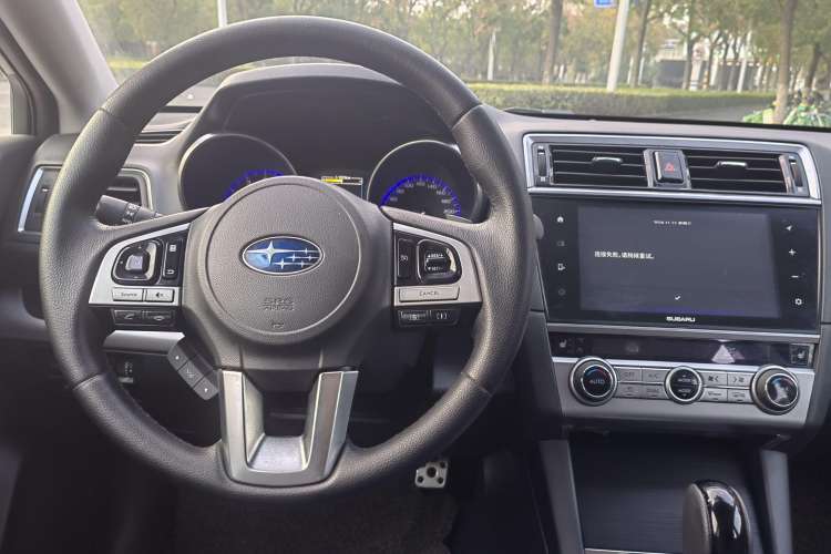 Used Subaru Outback 2016 2.5i Sport Navigation Edition Interior 2