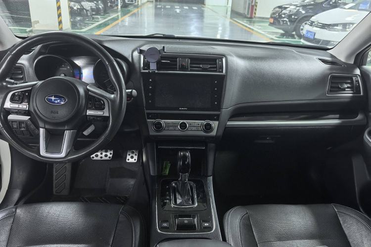 Used Subaru Outback 2016 2.5i Sport Navigation Edition Interior 3