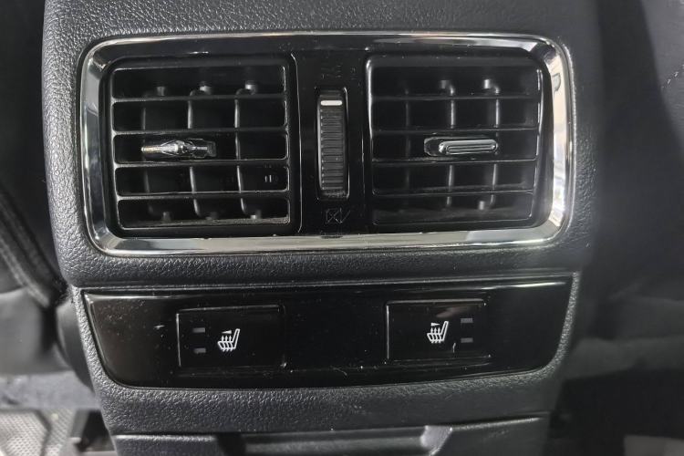 Used Subaru Outback 2016 2.5i Sport Navigation Edition Interior 4