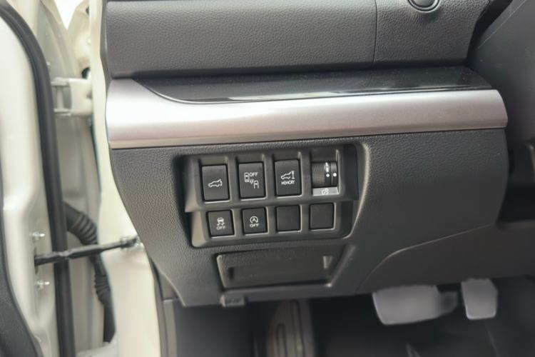 Used Subaru Outback 2016 2.5i Sport Navigation Edition Interior 9
