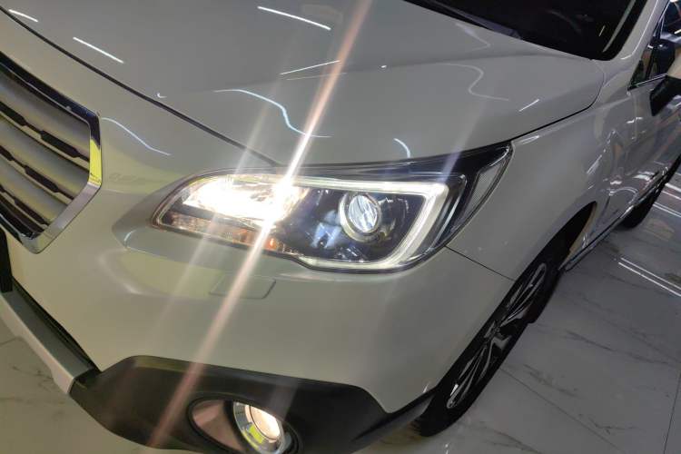Used Subaru Outback 2016 2.5i Sport Navigation Edition Left Front Headlight