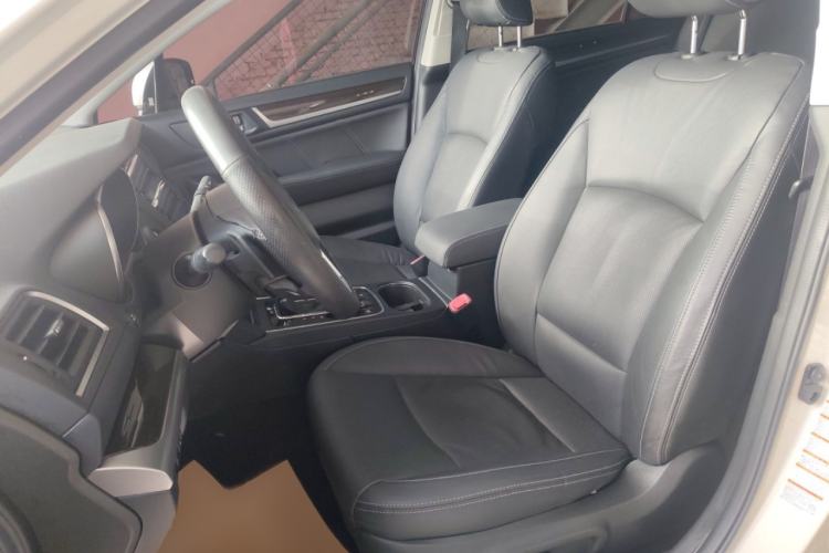 Used Subaru Outback 2016 2.5i Luxury Navigation Edition Left Front Seat