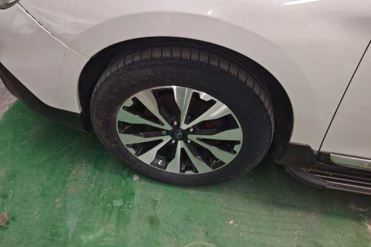 Used Subaru Outback 2016 2.5i Sport Navigation Edition Left Front Wheel Hub