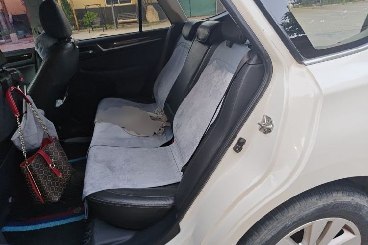 Used Subaru Outback 2016 2.5i Luxury Navigation Edition Left Rear Seat