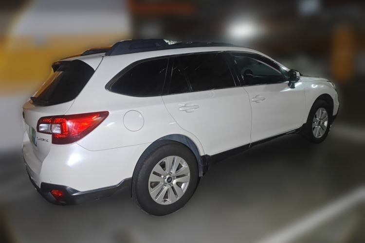 Used Subaru Outback 2016 2.5i Classic Edition Rear Right 45 Deg