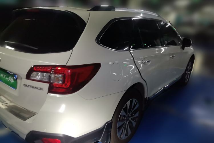 Used Subaru Outback 2016 2.5i Sport Navigation Edition Rear Right 45 Deg