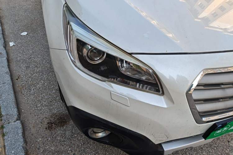 Used Subaru Outback 2016 2.5i Sport Navigation Edition Right Front Headlight