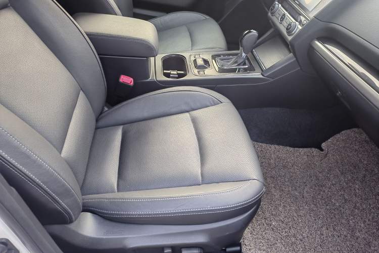 Used Subaru Outback 2016 2.5i Sport Navigation Edition Right Front Seat