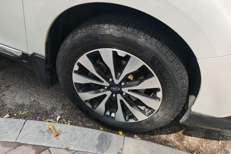 Used Subaru Outback 2016 2.5i Sport Navigation Edition Right Front Wheel Hub