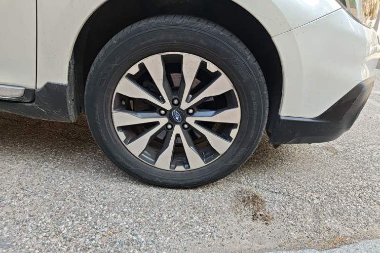 Used Subaru Outback 2016 2.5i Sport Navigation Edition Right Front Wheel Hub