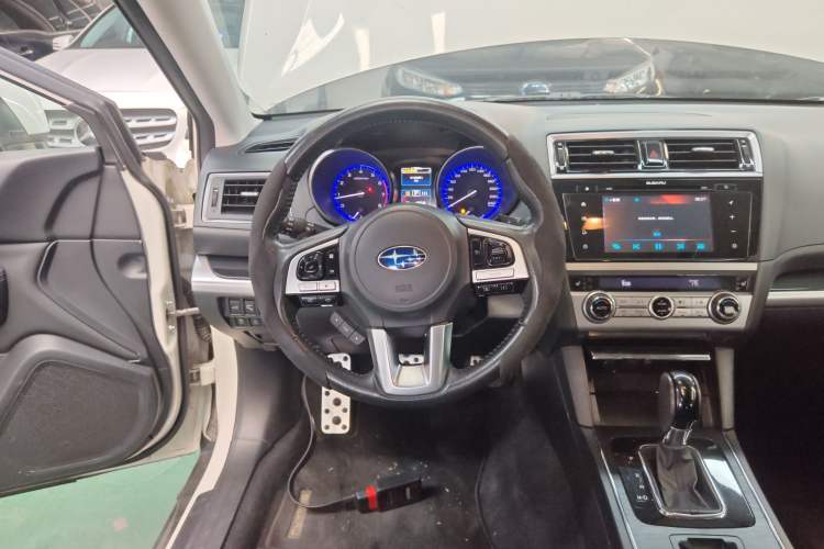 Used Subaru Outback 2016 2.5i Sport Navigation Edition Steering Wheel