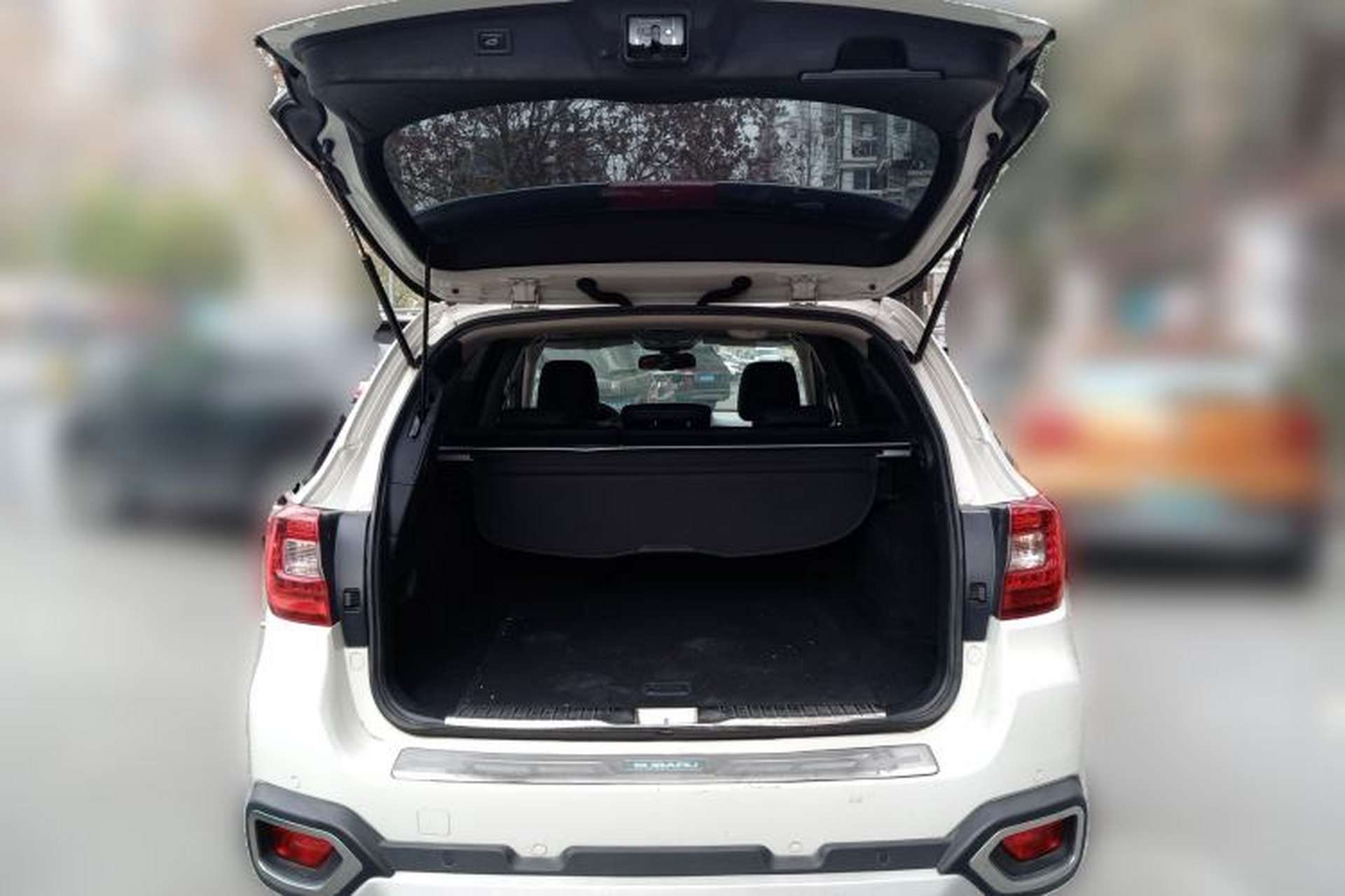 Used Subaru Outback 2016 2.5i Luxury Navigation Edition Trunk