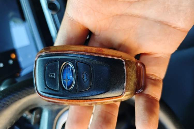 Used Subaru Outback 2016 2.5i Sport Navigation Edition Vehicle Key