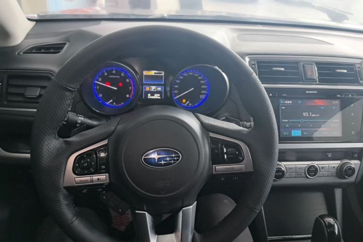 Used Subaru Outback 2016 2.5i Sport Navigation Edition Center Console