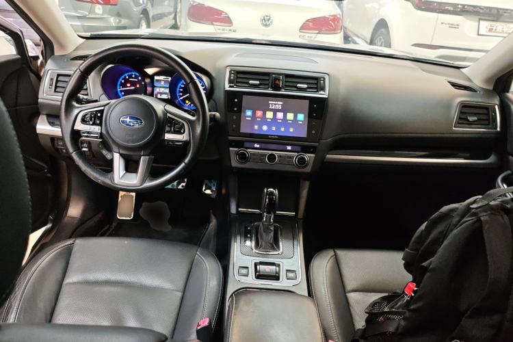 Used Subaru Outback 2016 2.5i Sport Navigation Edition Center Console
