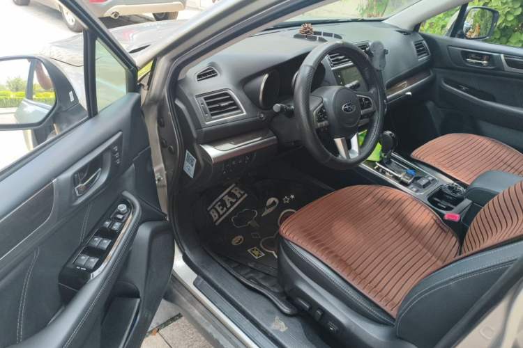 Used Subaru Outback 2016 2.5i Luxury Navigation Edition Driver Seat