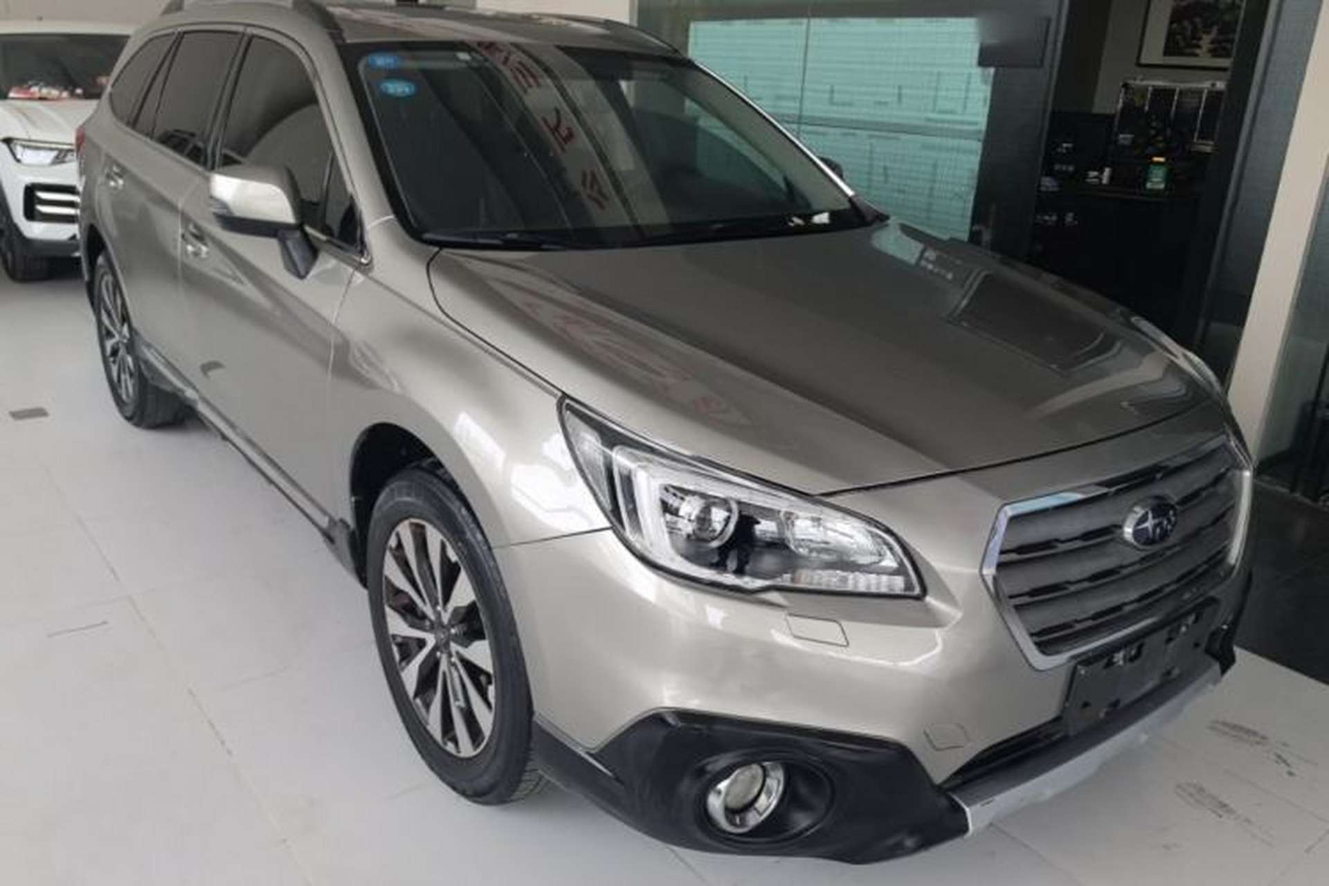 Used Subaru Outback 2016 2.5i Sport Navigation Edition Front Right 45 Deg