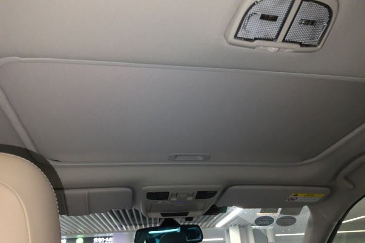 Used Subaru Outback 2016 2.5i Sport Navigation Edition Headliner