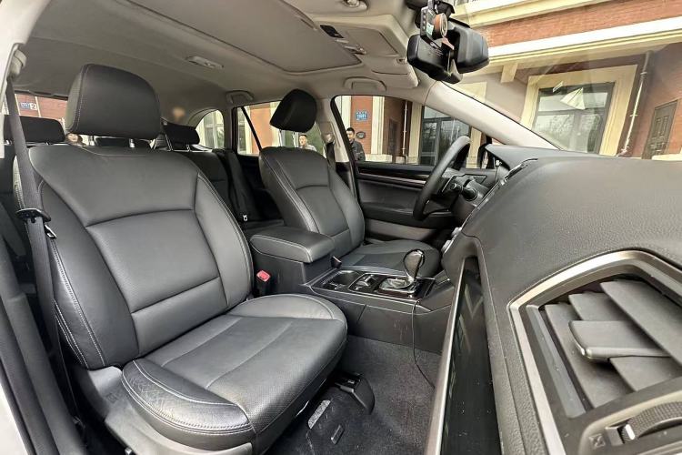 Used Subaru Outback 2016 2.5i Sport Navigation Edition Interior 10