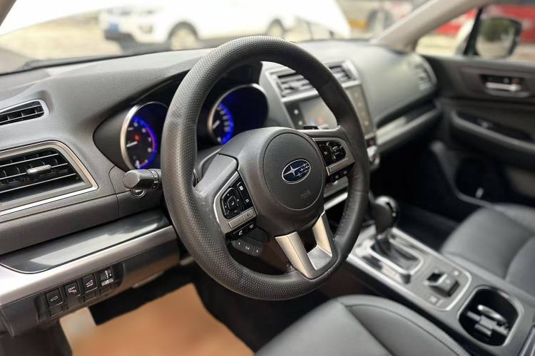Used Subaru Outback 2016 2.5i Sport Navigation Edition Interior 2