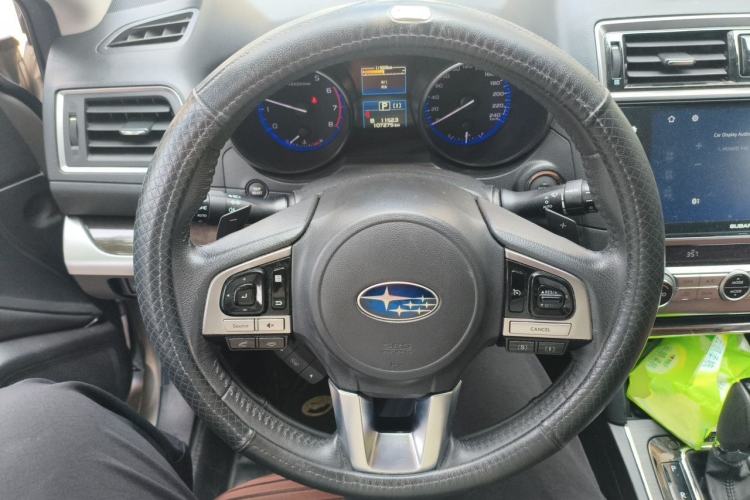 Used Subaru Outback 2016 2.5i Luxury Navigation Edition Steering Wheel
