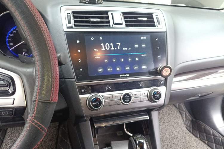 Used Subaru Outback 2017 2.5i Luxury Navigation Edition with EyeSight Audio And AC Panel