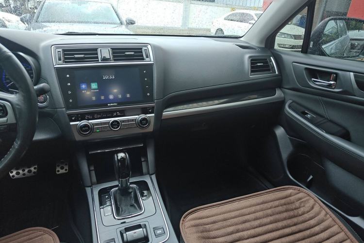 Used Subaru Outback 2017 2.5i Sport Navigation Edition Audio And AC Panel