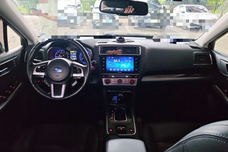 Used Subaru Outback 2017 2.5i Luxury Navigation Edition Center Console