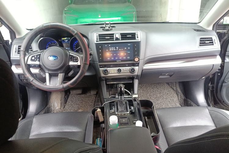 Used Subaru Outback 2017 2.5i Luxury Navigation Edition with EyeSight Center Console