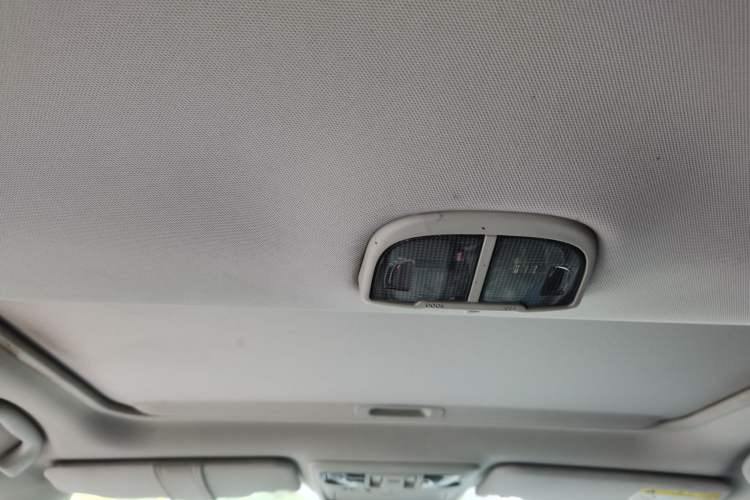 Used Subaru Outback 2017 2.5i Sport Navigation Edition Headliner