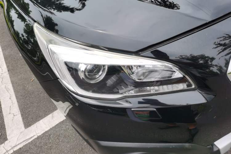 Used Subaru Outback 2017 2.5i Sport Navigation Edition Right Front Headlight