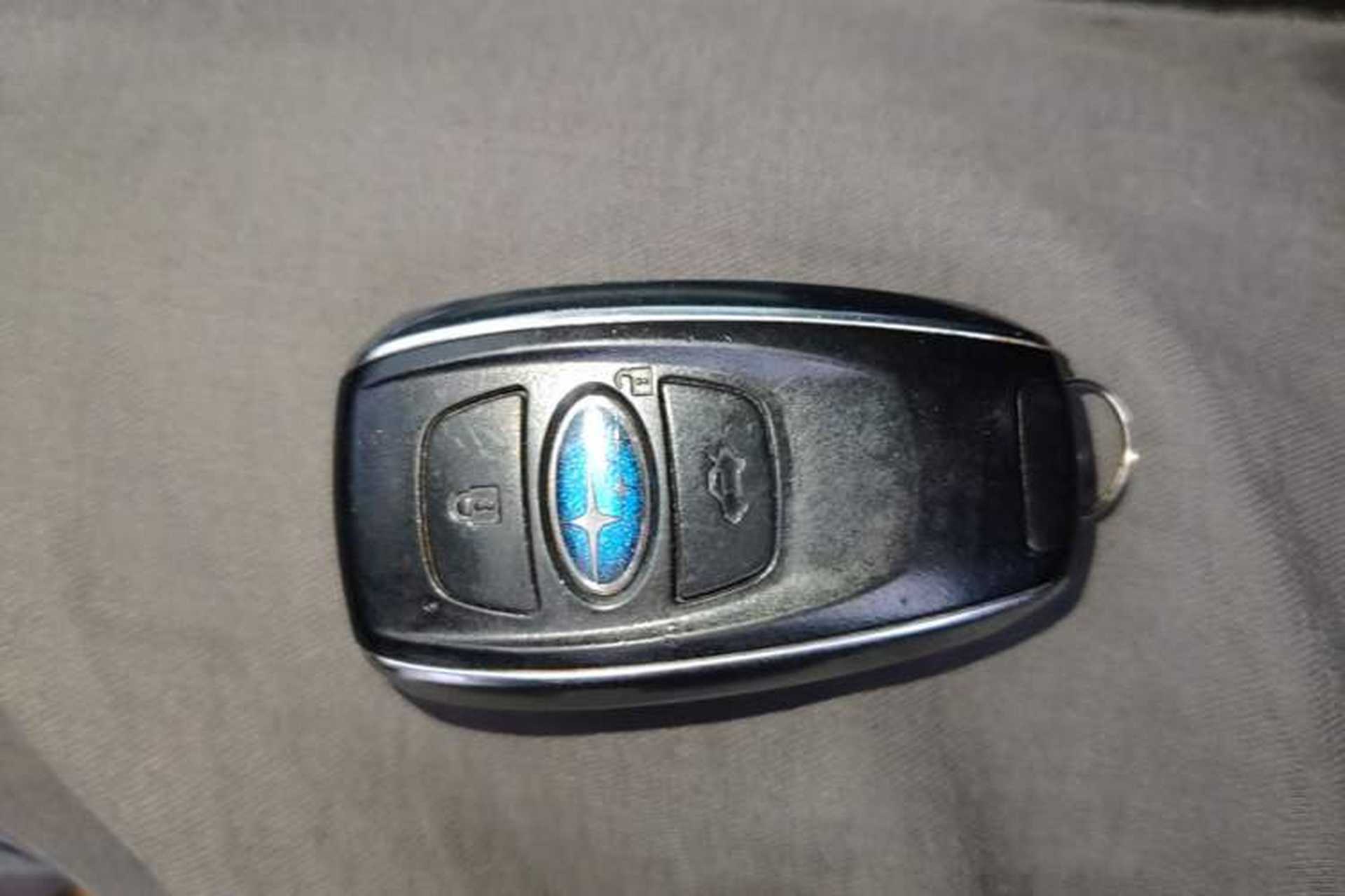 Used Subaru Outback 2017 2.5i Luxury Navigation Edition Vehicle Key
